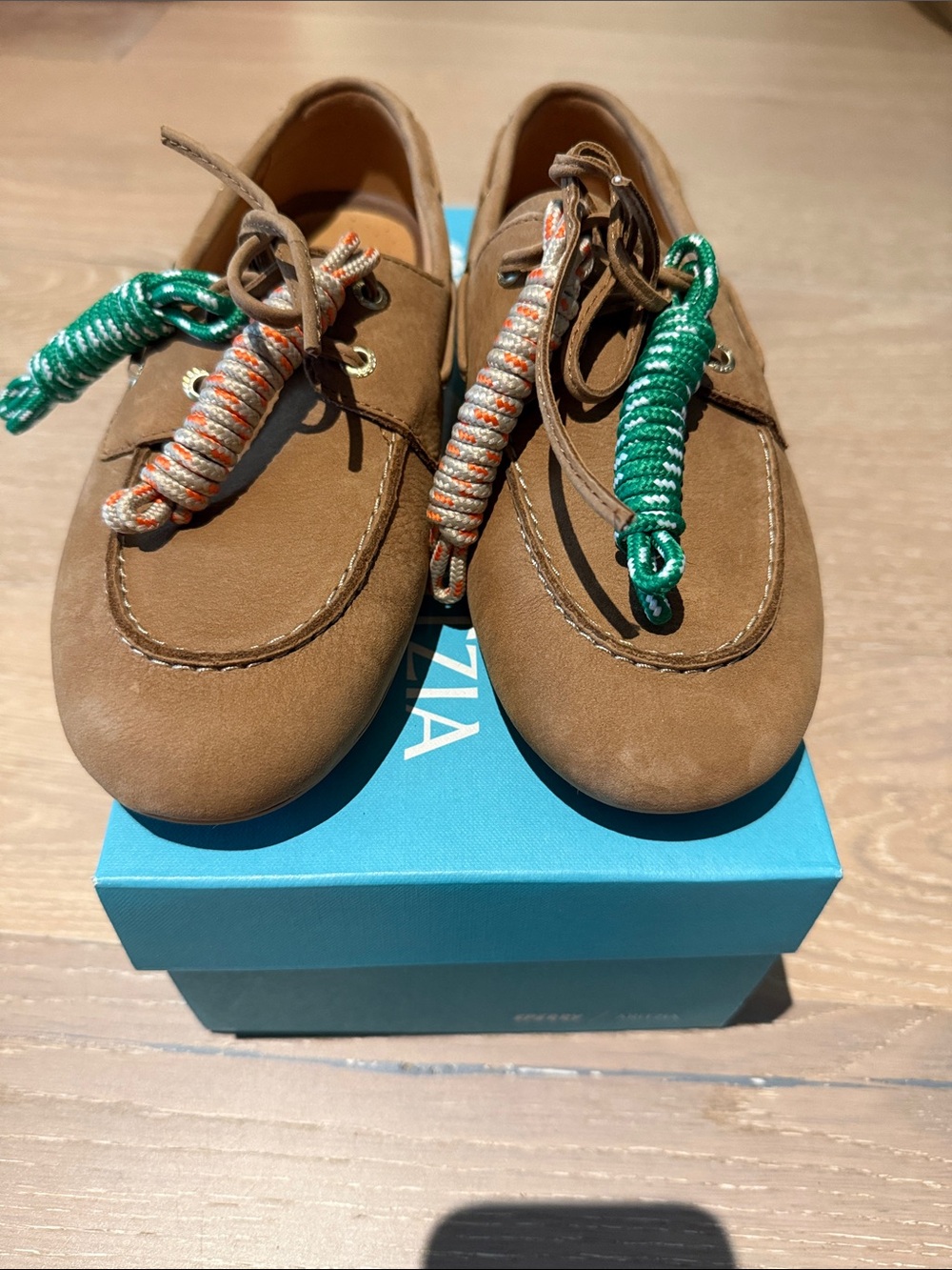 NWT aritzia x sperry shoes